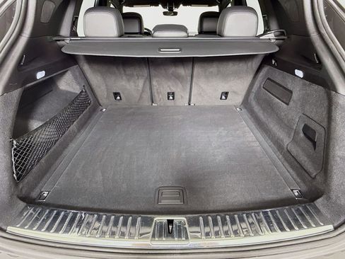 Certified 2023 Porsche Cayenne AWD/4WD image 28