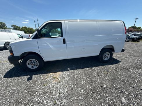 New 2026 GMC Savana 2500 w/ Driver Convenience Package RWD image 6