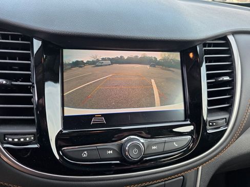 Used 2022 Chevrolet Trax LT w/ Driver Confidence Package image 17