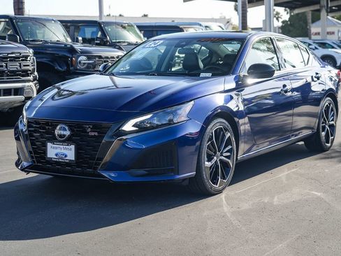 Used 2024 Nissan Altima 2.5 SR FWD image 6