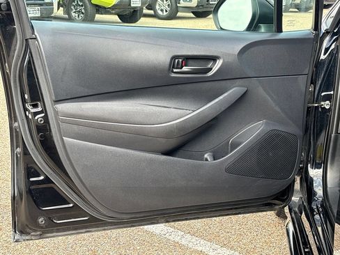 Used 2024 Toyota Corolla LE FWD image 24
