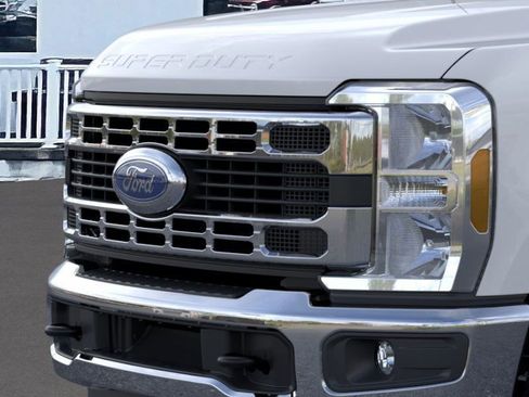 New 2025 Ford F350 XL w/ XL Chrome Package image 17
