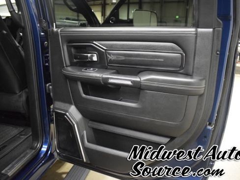 Used 2022 RAM 3500 Limited AWD/4WD image 32