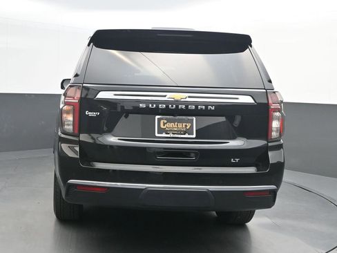 Used 2021 Chevrolet Suburban LT w/ LT Signature Package image 6