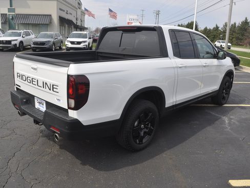 Certified 2026 Honda Ridgeline Black Edition image 7
