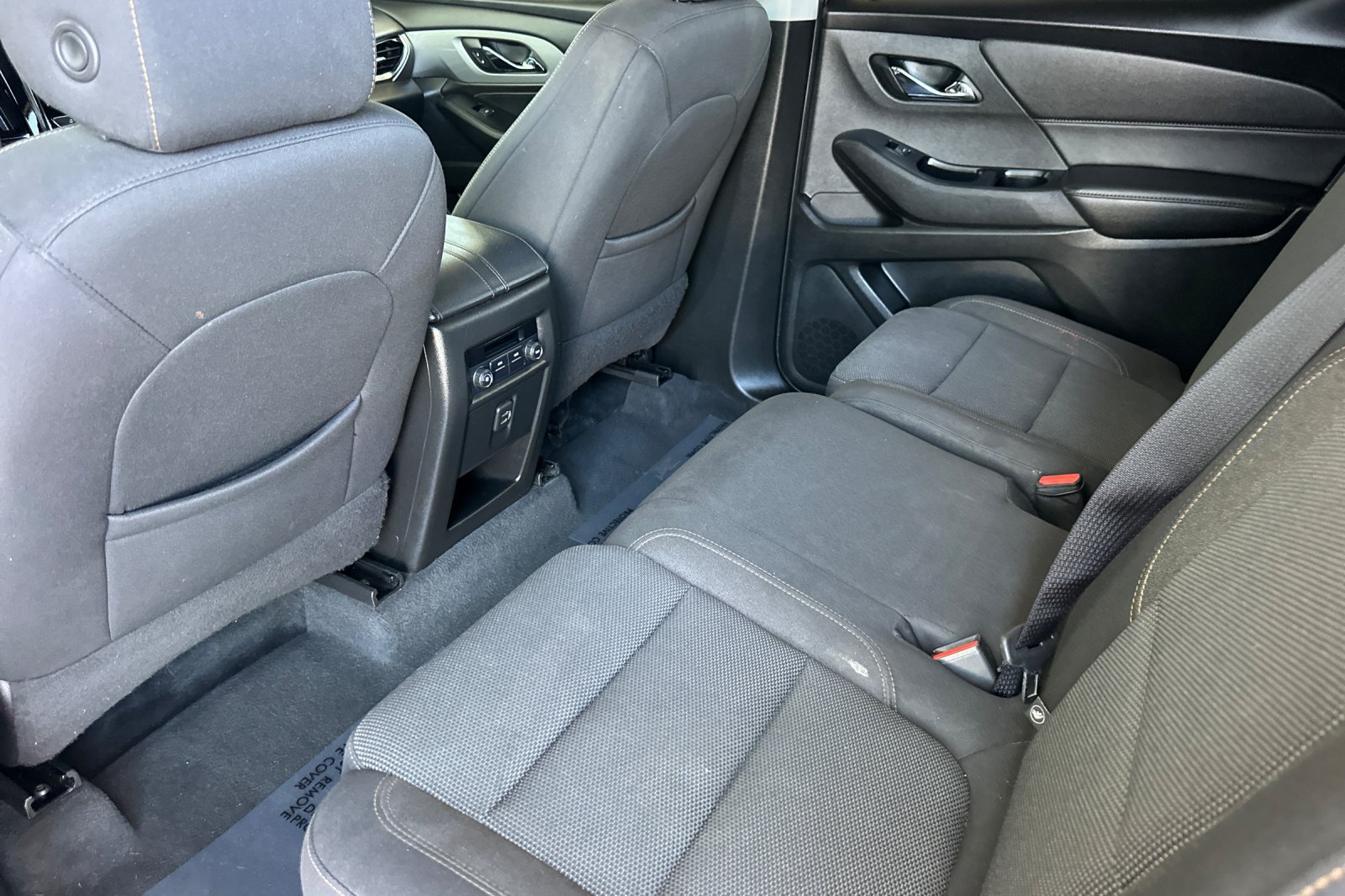 Used 2020 Chevrolet Traverse LS FWD image 14