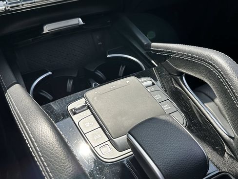 Certified 2025 Mercedes-Benz GLE 450e 4MATIC w/ Driver Assistance Package image 31