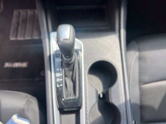 Used 2025 Nissan Altima 2.5 SV FWD image 9