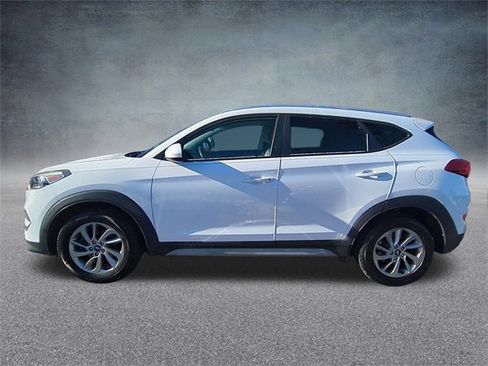 Used 2017 Hyundai Tucson SE image 6