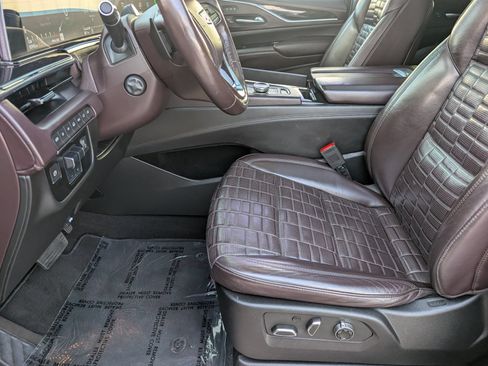 Certified 2023 Cadillac Escalade Sport Platinum AWD/4WD image 18