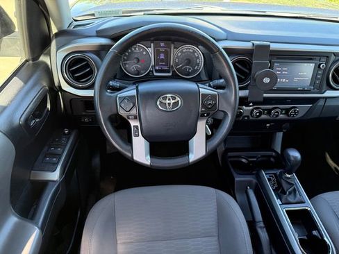 Used 2017 Toyota Tacoma SR5 w/ Tow Package image 26