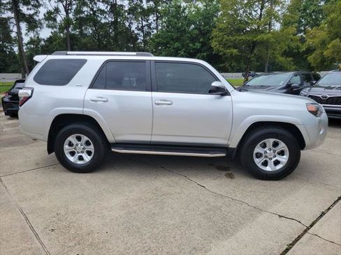Certified 2020 Toyota 4Runner SR5 RWD image 8