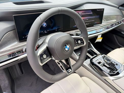 New 2026 BMW 740i w/ Premium Package RWD image 4