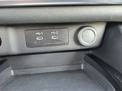 Used 2024 Nissan Rogue SV image 6