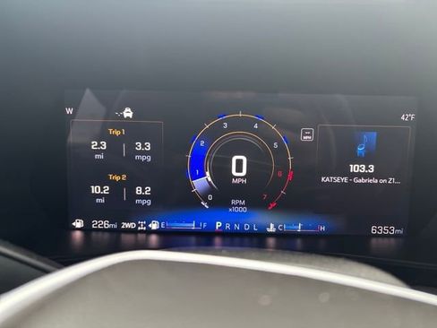 Used 2025 Chevrolet Colorado ZR2 w/ Technology Package image 15