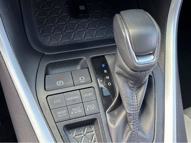 Used 2022 Toyota RAV4 XLE Premium AWD/4WD image 24