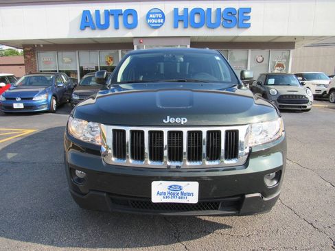Used 2011 Jeep Grand Cherokee Laredo AWD/4WD image 3