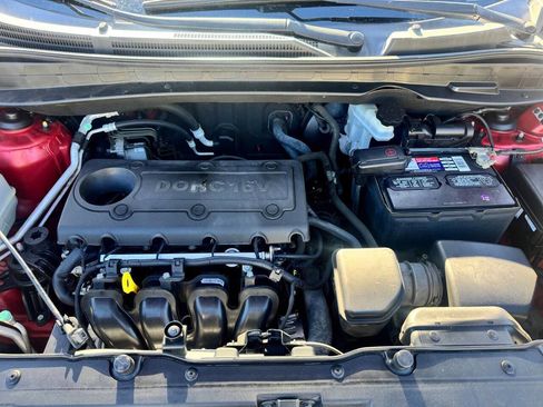 Used 2011 Hyundai Tucson GLS w/ Navigation Pkg 2 FWD image 11