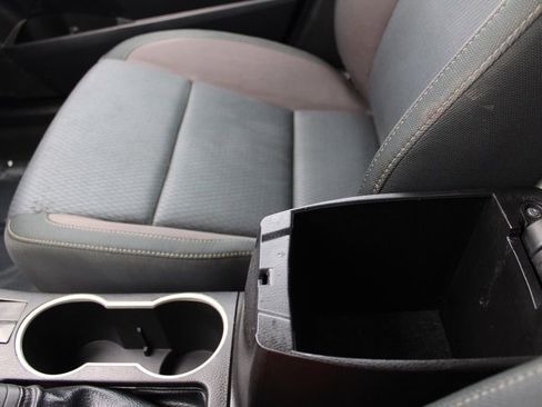 Used 2019 Toyota Corolla LE image 36