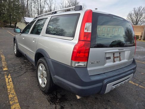 Used 2005 Volvo XC70 image 5