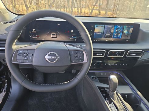 New 2026 Nissan Sentra SV w/ SV Convenience Package FWD image 11