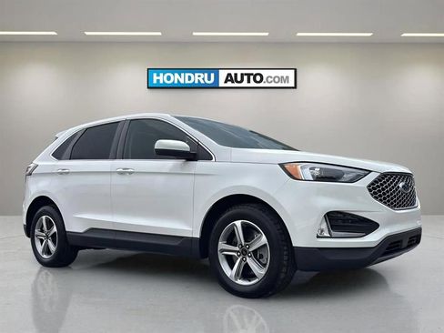 Used 2023 Ford Edge SEL w/ Convenience Package image 2