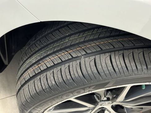 Used 2023 Toyota Camry XLE image 34