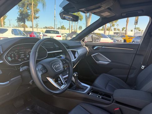 Used 2022 Audi Q3 2.0T Premium image 15