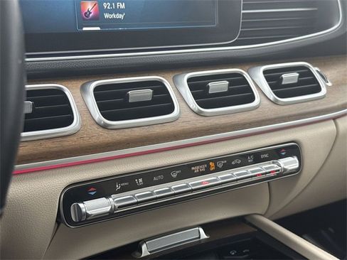 Used 2021 Mercedes-Benz GLE 350 4MATIC image 18