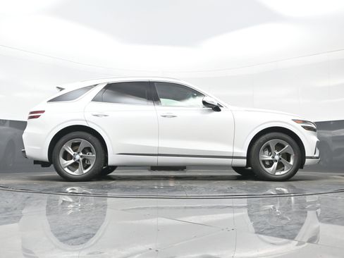 New 2026 Genesis GV70 2.5T Select image 18