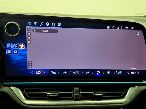 Used 2024 Chevrolet Equinox EV LT w/ Active Safety Package 3 FWD image 18
