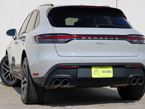 Used 2025 Porsche Macan AWD/4WD image 6