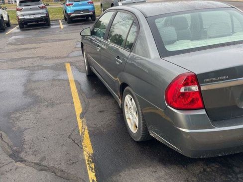 Used 2006 Chevrolet Malibu LT image 2