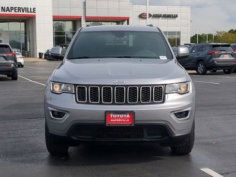 Used 2018 Jeep Grand Cherokee Laredo image 4