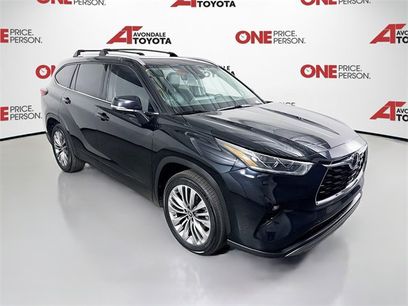 Used 2023 Toyota Highlander Platinum