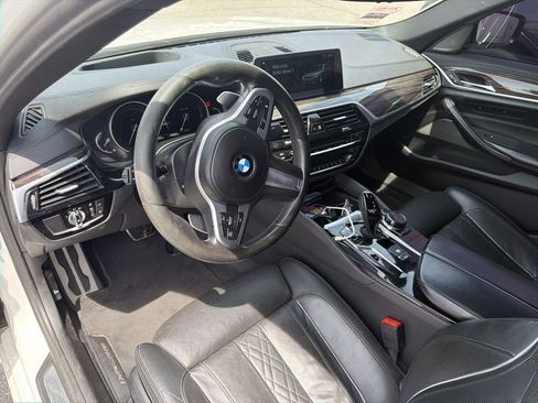 Used 2018 BMW M550i xDrive AWD/4WD image 33