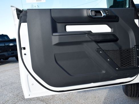 New 2026 Ford Bronco 2-Door image 19