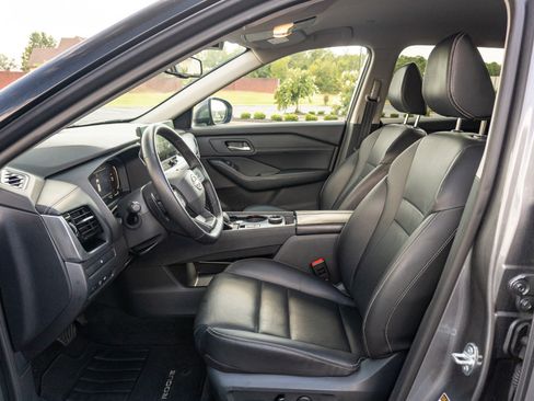 Used 2026 Nissan Rogue SL AWD/4WD image 12