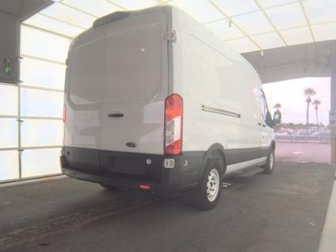 Used 2019 Ford Transit 150 148 Medium Roof RWD image 4