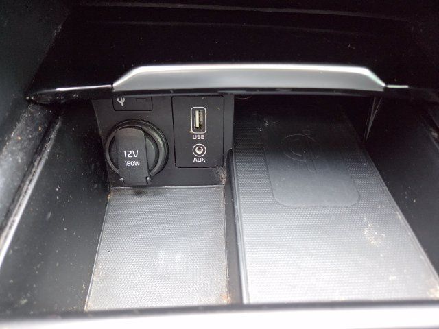 Used 2018 Kia Cadenza Technology FWD image 8