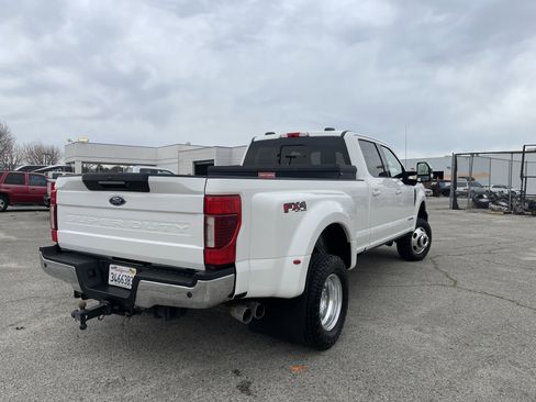 Used 2020 Ford F350 Lariat w/ Lariat Ultimate Package image 5