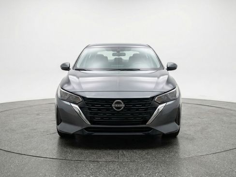 Used 2025 Nissan Sentra SV FWD image 2