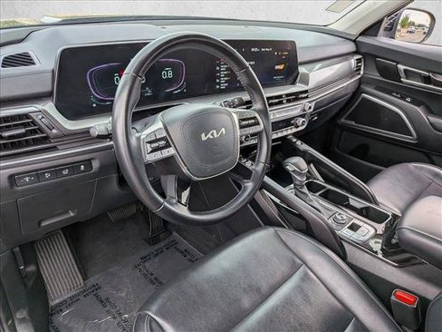 Used 2025 Kia Telluride S AWD/4WD image 12