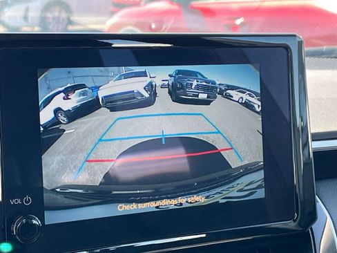 Used 2025 Toyota Corolla LE image 23