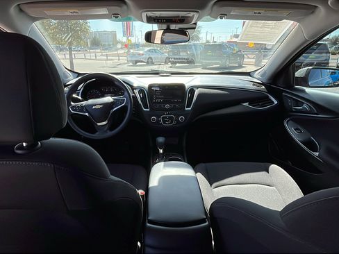 Certified 2024 Chevrolet Malibu LS image 25
