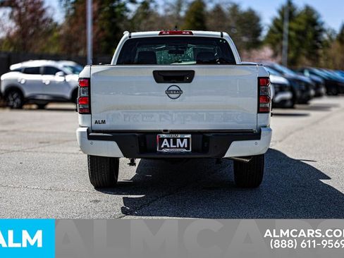 Certified 2025 Nissan Frontier SV image 12