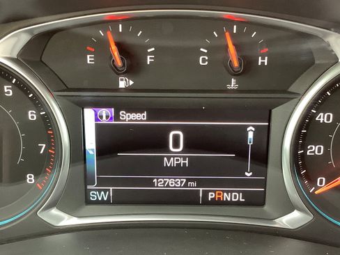 Used 2017 Chevrolet Malibu LT FWD image 22