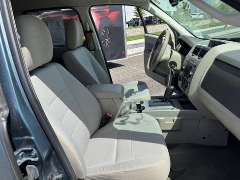 Used 2012 Ford Escape XLT AWD/4WD image 11
