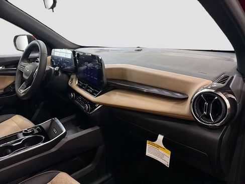 New 2026 Chevrolet Equinox ACTIV w/ LPO, Floor Liner Package AWD/4WD image 31