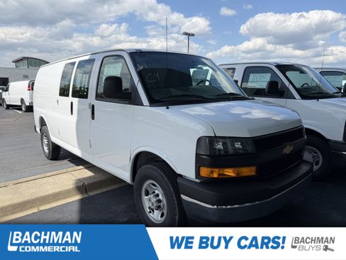 New 2026 Chevrolet Express 3500 Extended RWD image 1